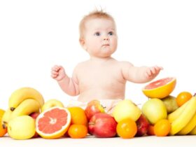trẻ 6 tháng ăn được trái cây gì